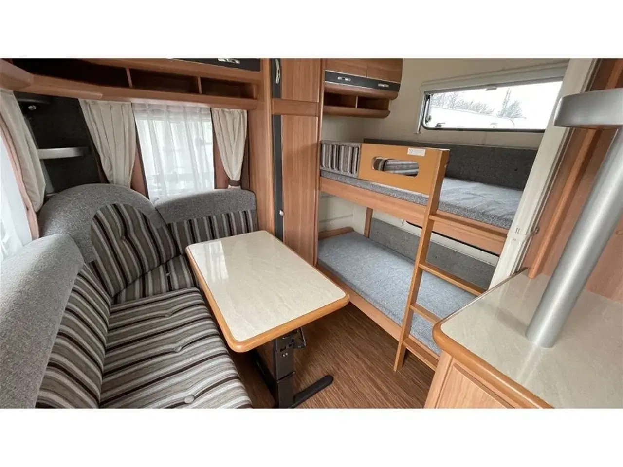 Billede 3 - 2012 - Hobby De Luxe 650 KMFe