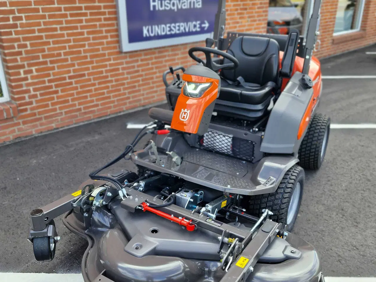 Billede 2 - Husqvarna P525DX PRO m. 155X Klippedæk 