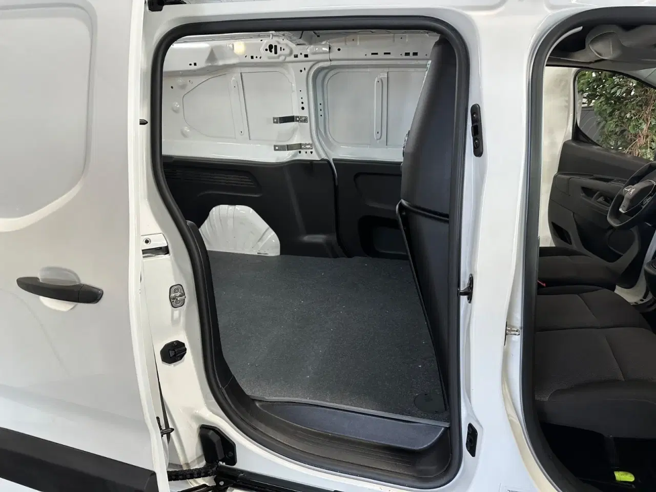 Billede 14 - Peugeot Partner 1,5 BlueHDi 100 L2V2 Plus Van