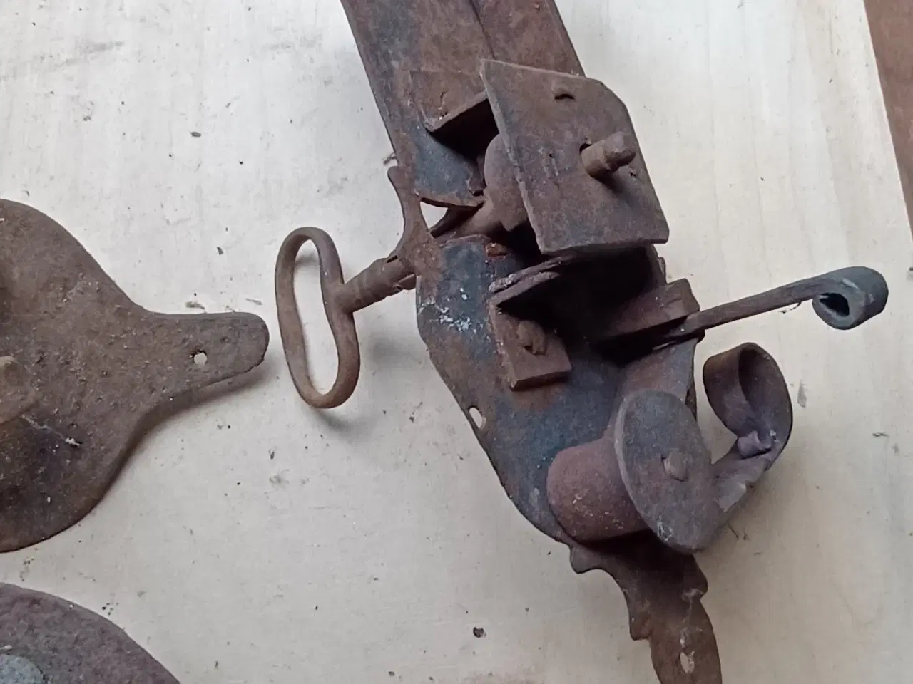 Billede 18 - Antikke dørlåse