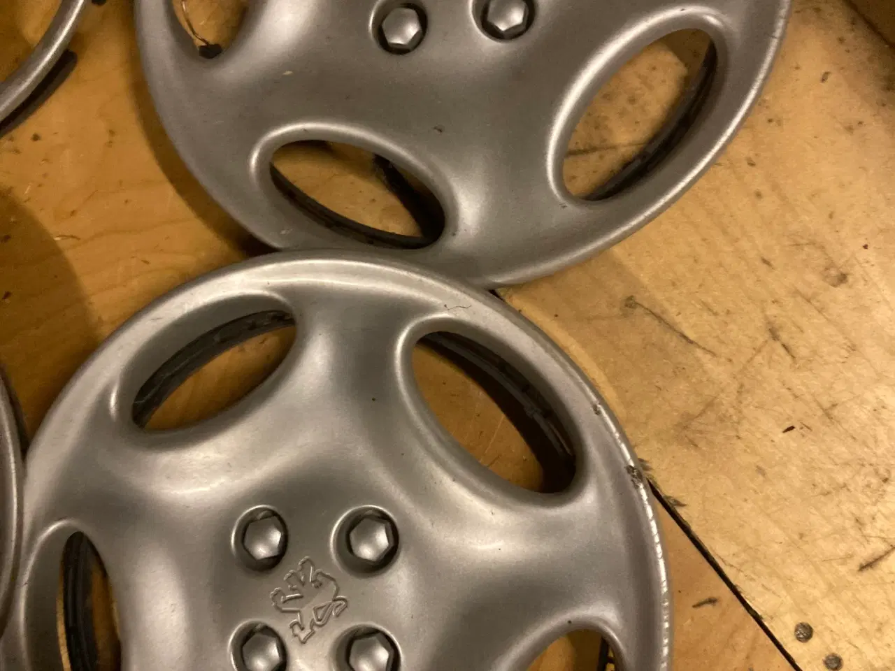 Billede 2 - Peugeot 15”hjulkapsler