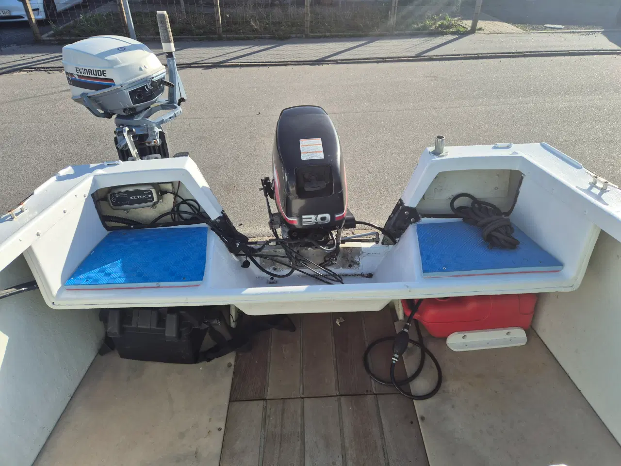 Billede 13 - Sejlklar motorbåd