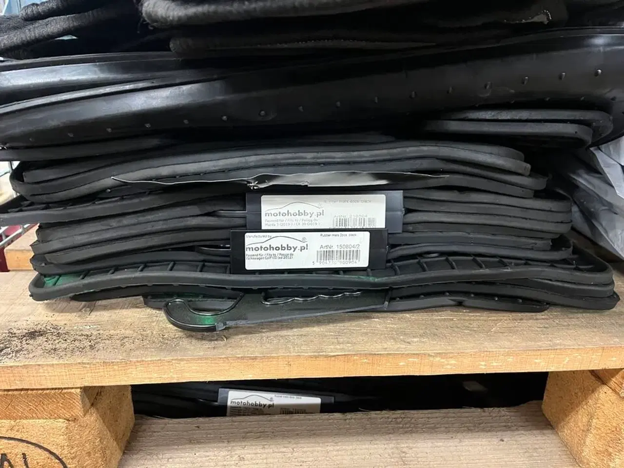 Billede 3 - 40 stk. & 12 poser med 2 eller 4 bilmåtter, ass. Farver og størrelser