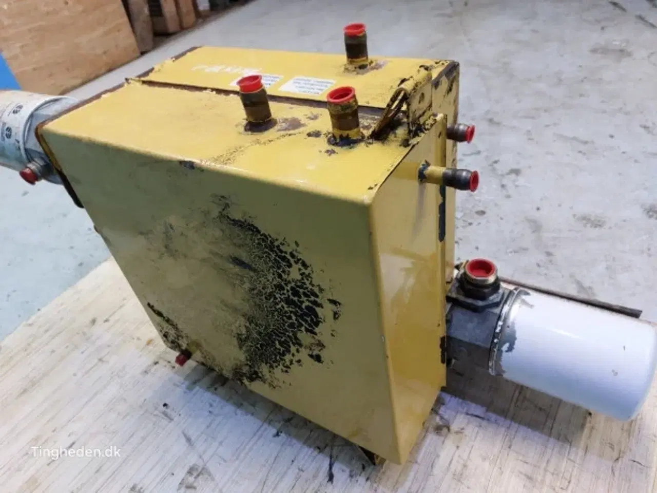 Billede 14 - New Holland FX38 Hydrauliktank 84429993