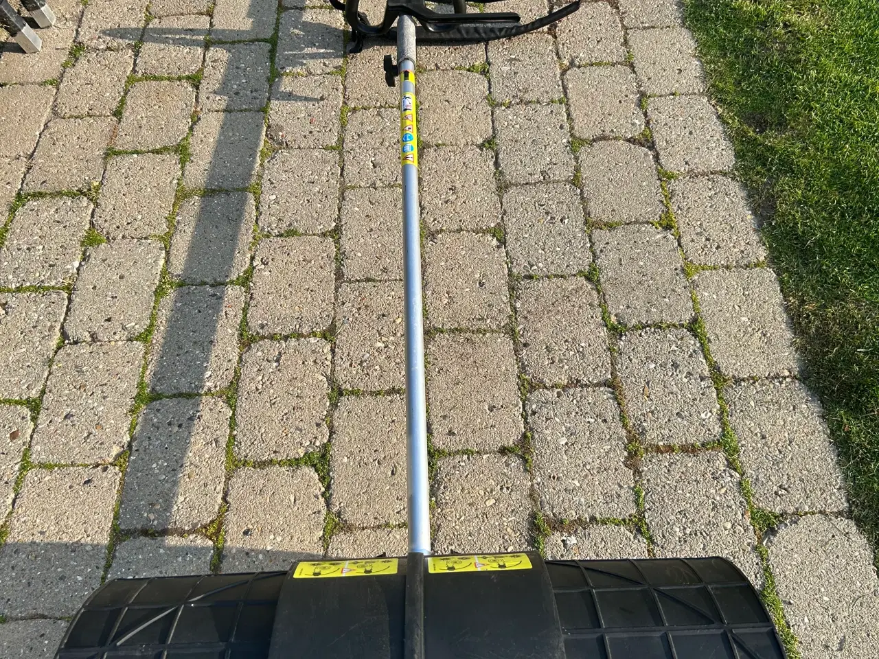 Billede 7 - Stihl KM130 kombimaskine med kost