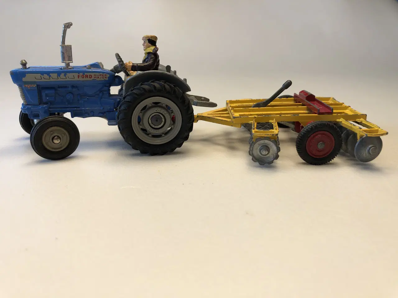 Billede 1 - CORGI TOYS...FORD SUPER MAJOR med HARVE