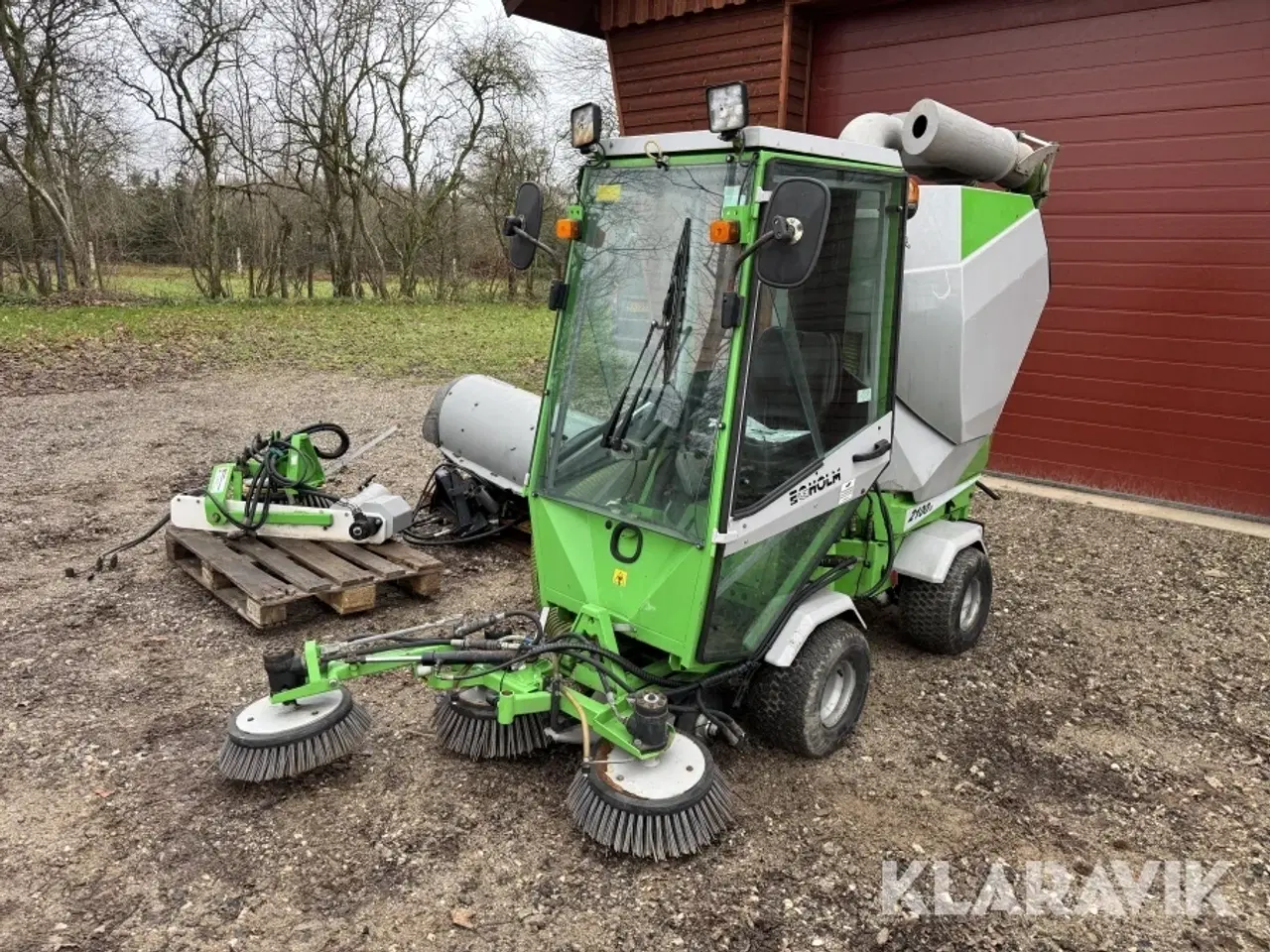 Billede 1 - Redskabsbærer Egholm 2100 V2 med redskaber