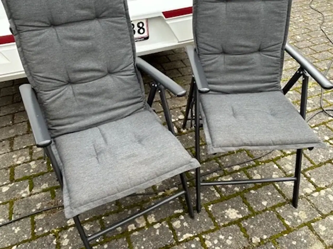 Billede 3 -  2 stk. Letvægts positionsstole med hynder