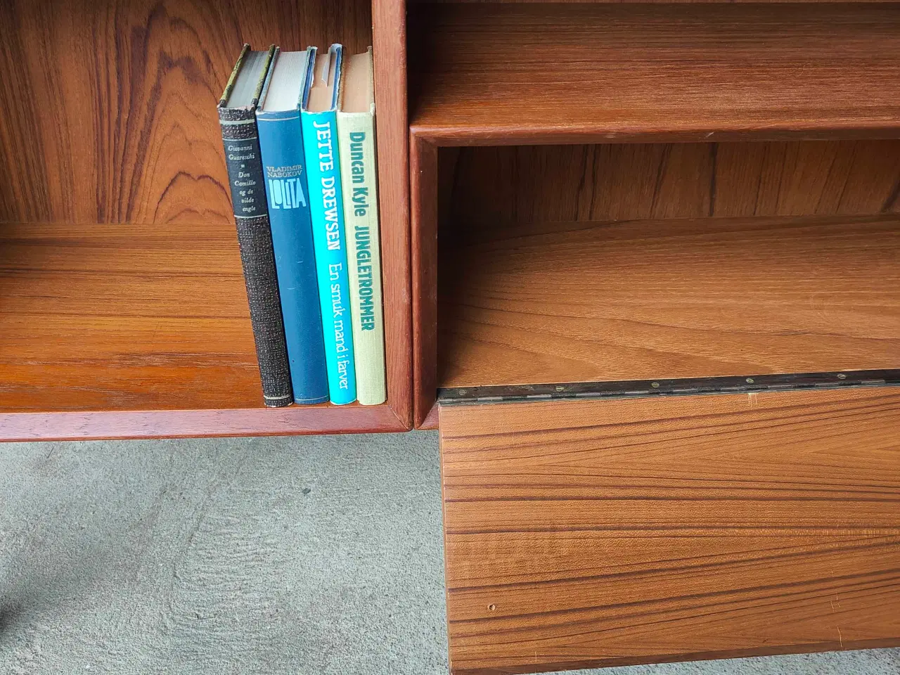 Billede 9 - Omann Jun teak skrivebord – Model 75