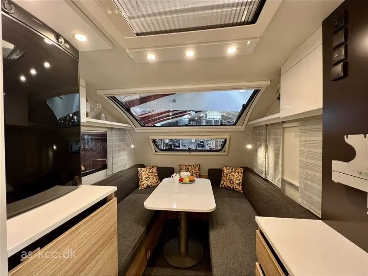 Billede 10 - 2020 - Adria Action 361 LH Panorama   Adria Action 361 LH  .Cykelholder, Isabella Sunshine Plus fortelt