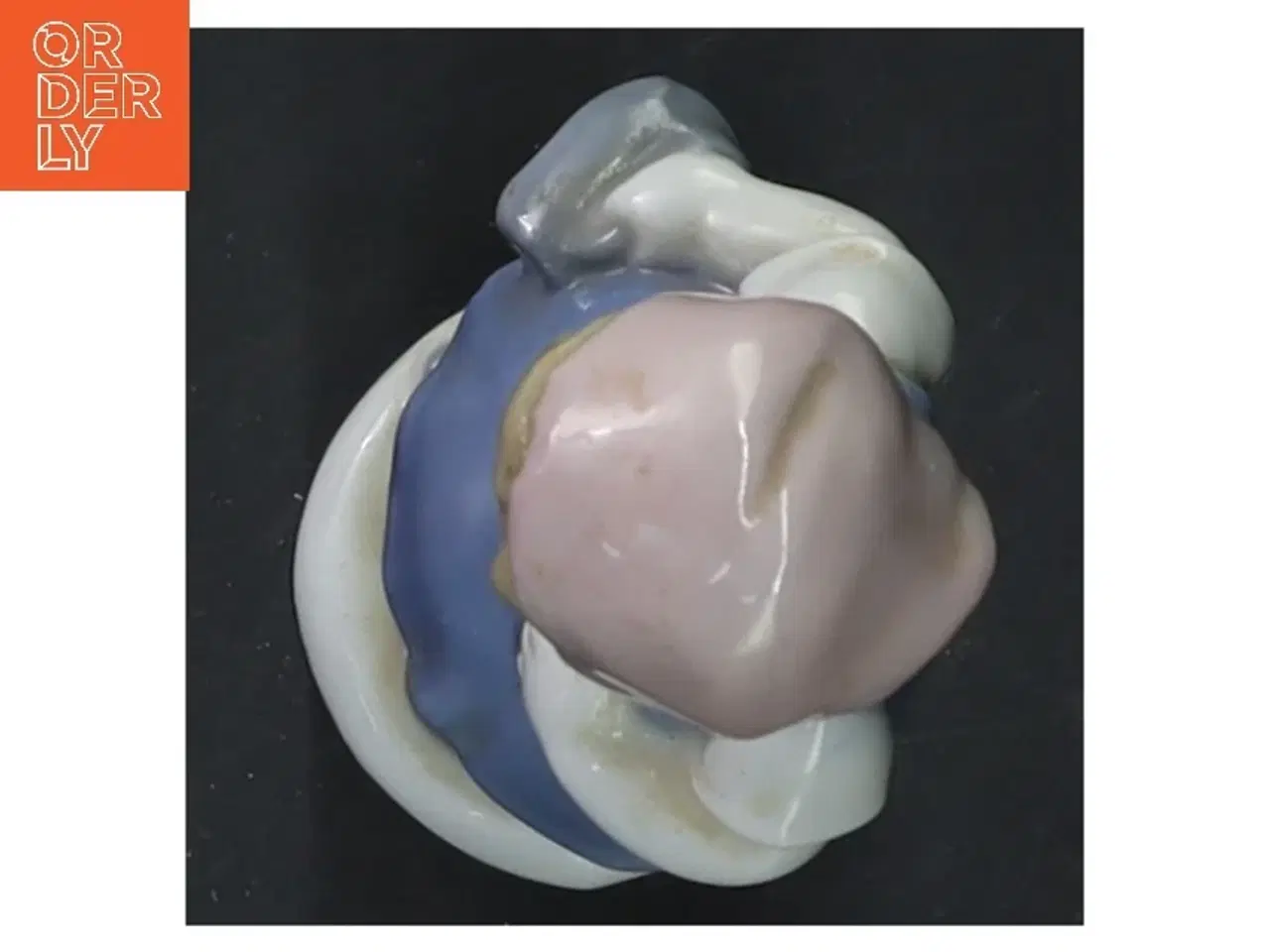 Billede 4 - Porcelænsfigur af lille pige (str. 11 cm)