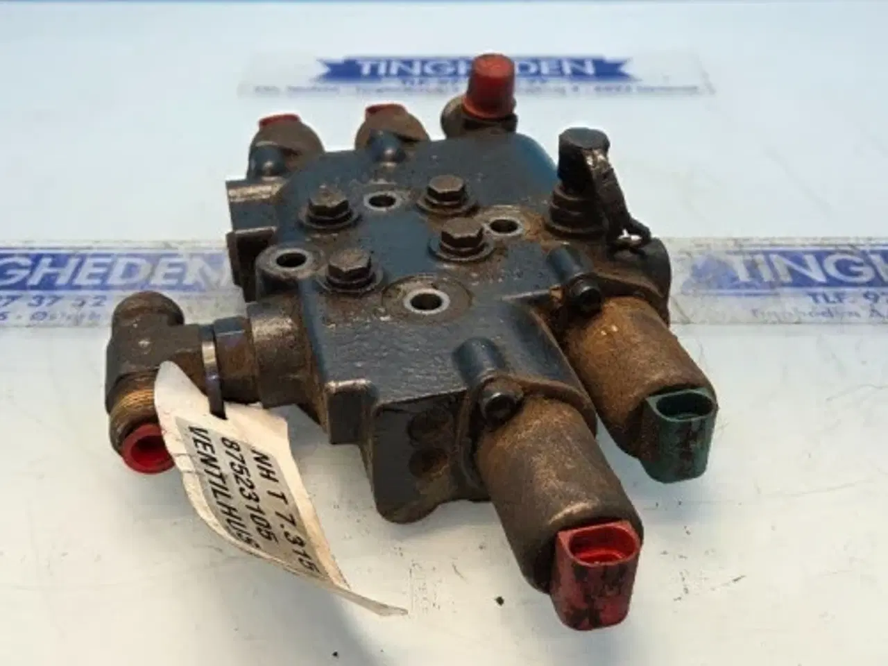 Billede 14 - New Holland T7.315 Hydraulikventil 87523105