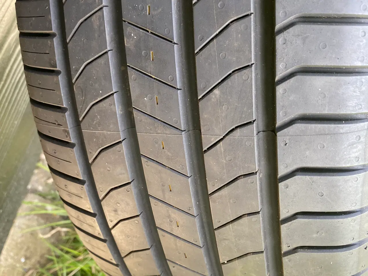 Billede 4 - Nexen dæk 215/60-17