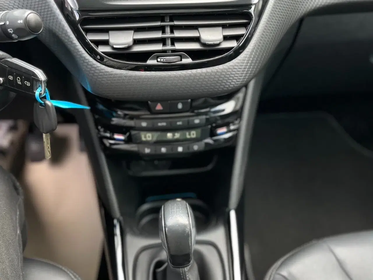 Billede 9 - Peugeot 2008 1,6 BlueHDi 100 Allure
