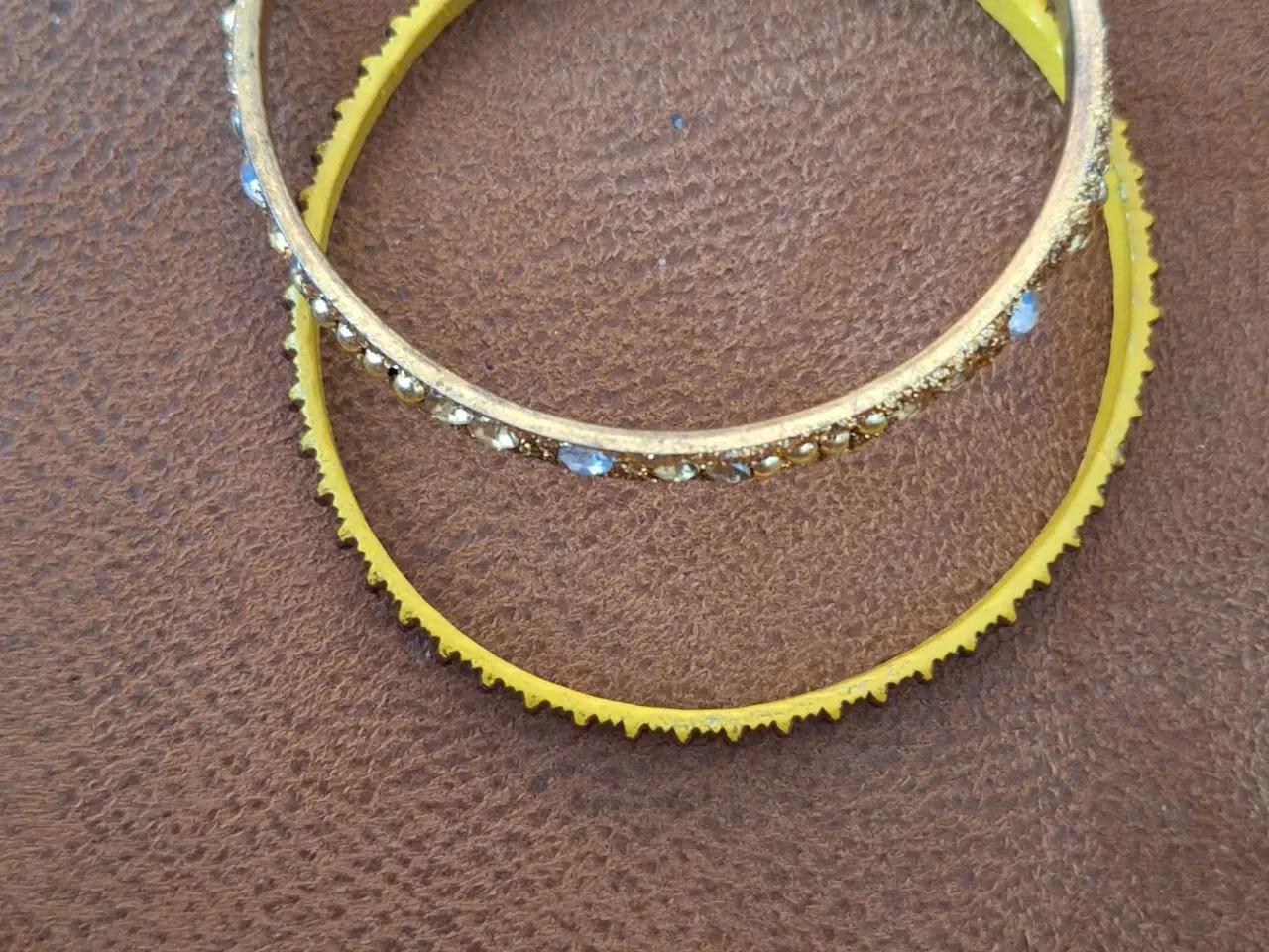 Billede 3 - 2 stk. Armbånd 