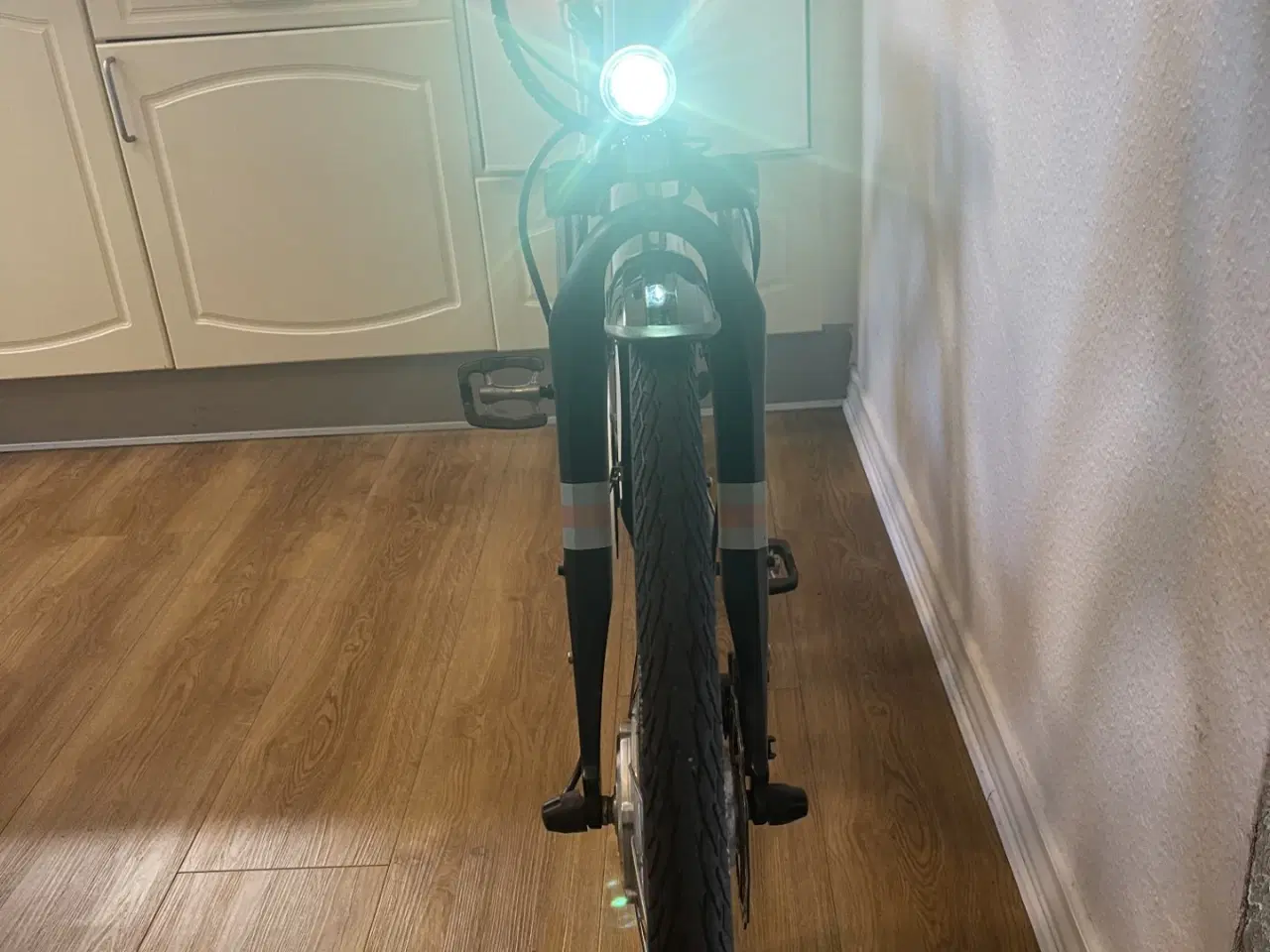 Billede 6 - flot SCO Premium E-Patron dame elcykel 7 gear. 