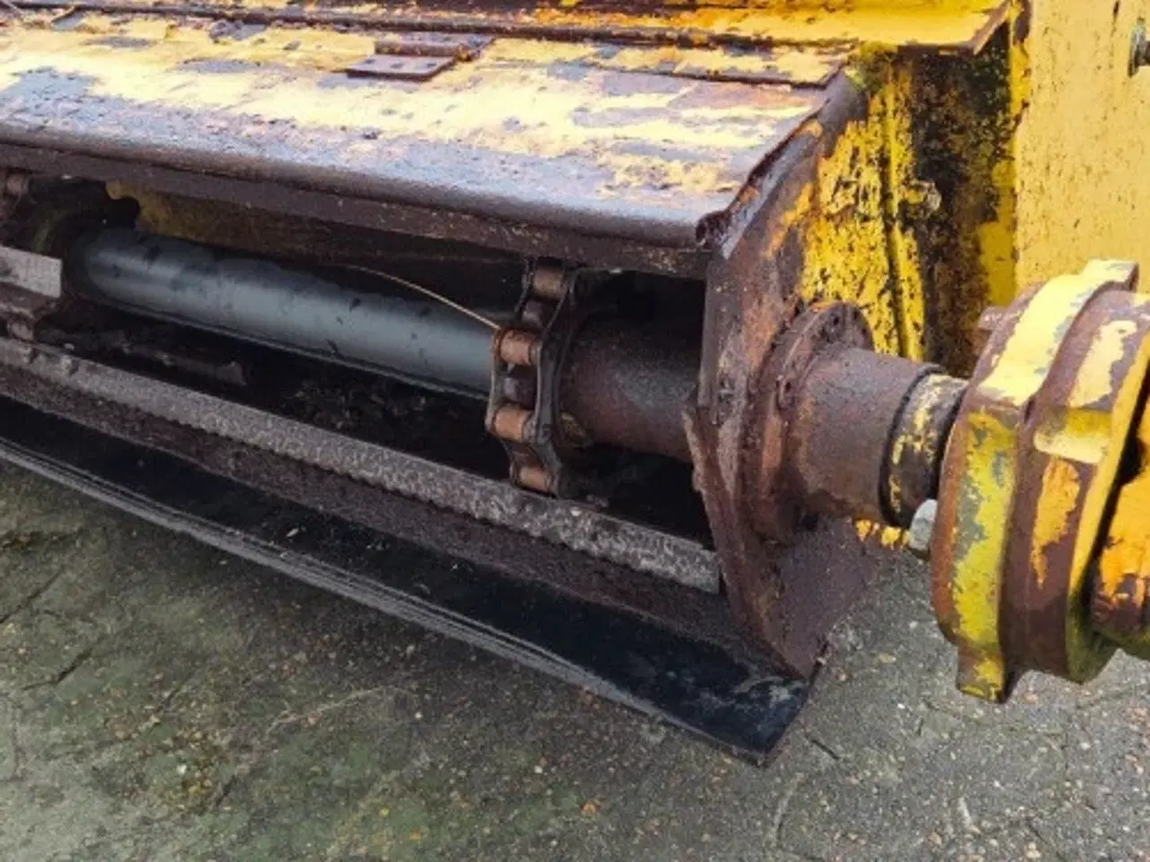 Billede 11 - New Holland 1550S Indføringskanal