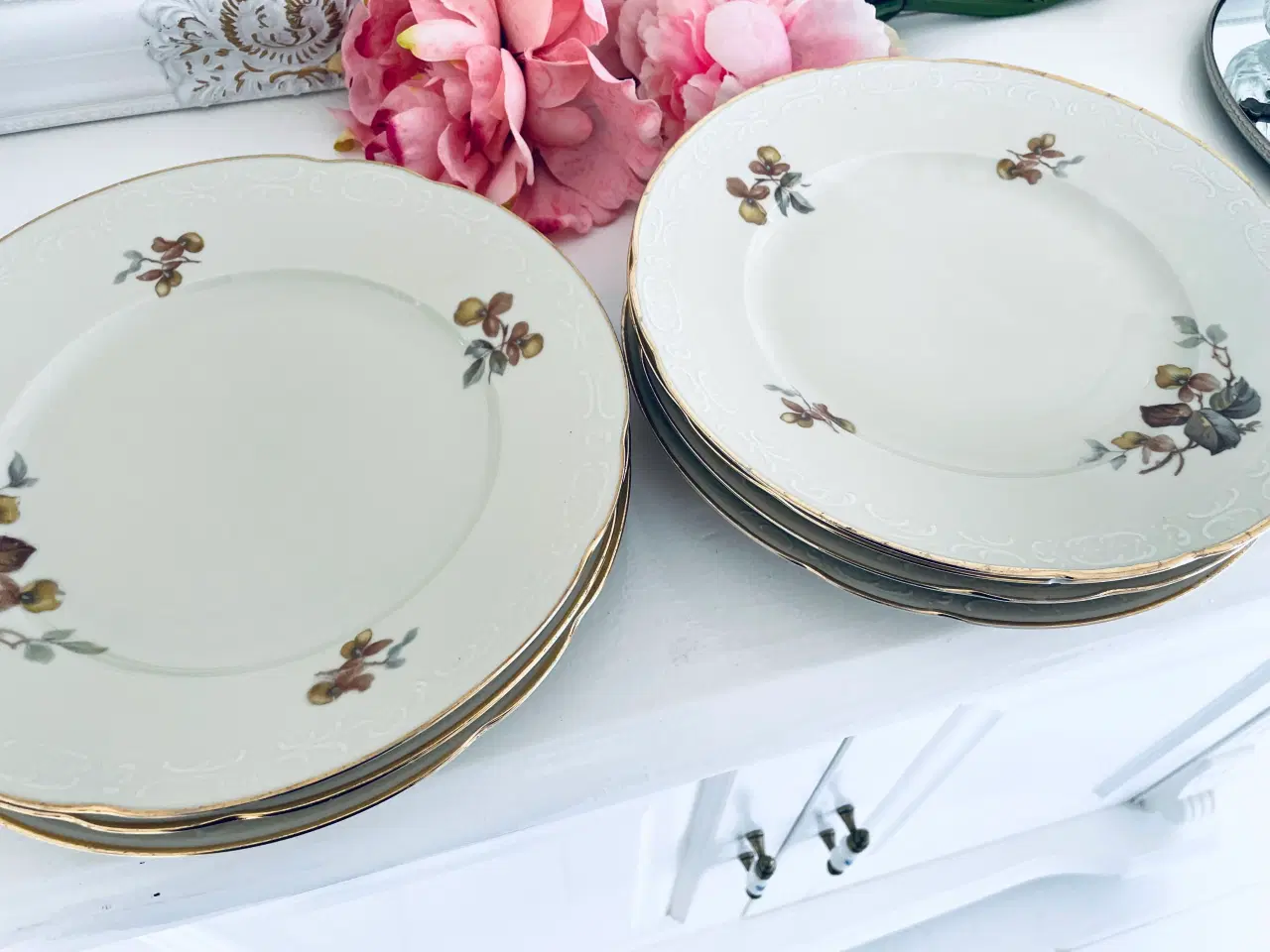 Billede 12 - Vintage tallerkner med patina 7 stk 