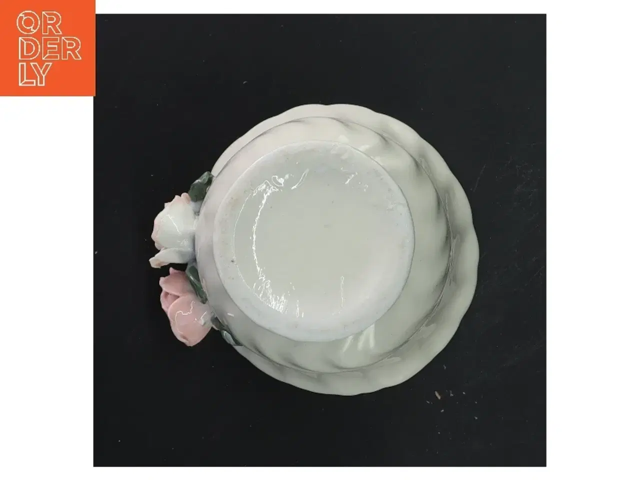 Billede 2 - Porcelænsvaske med roser (str. Ø 10,5x h 9 cm)