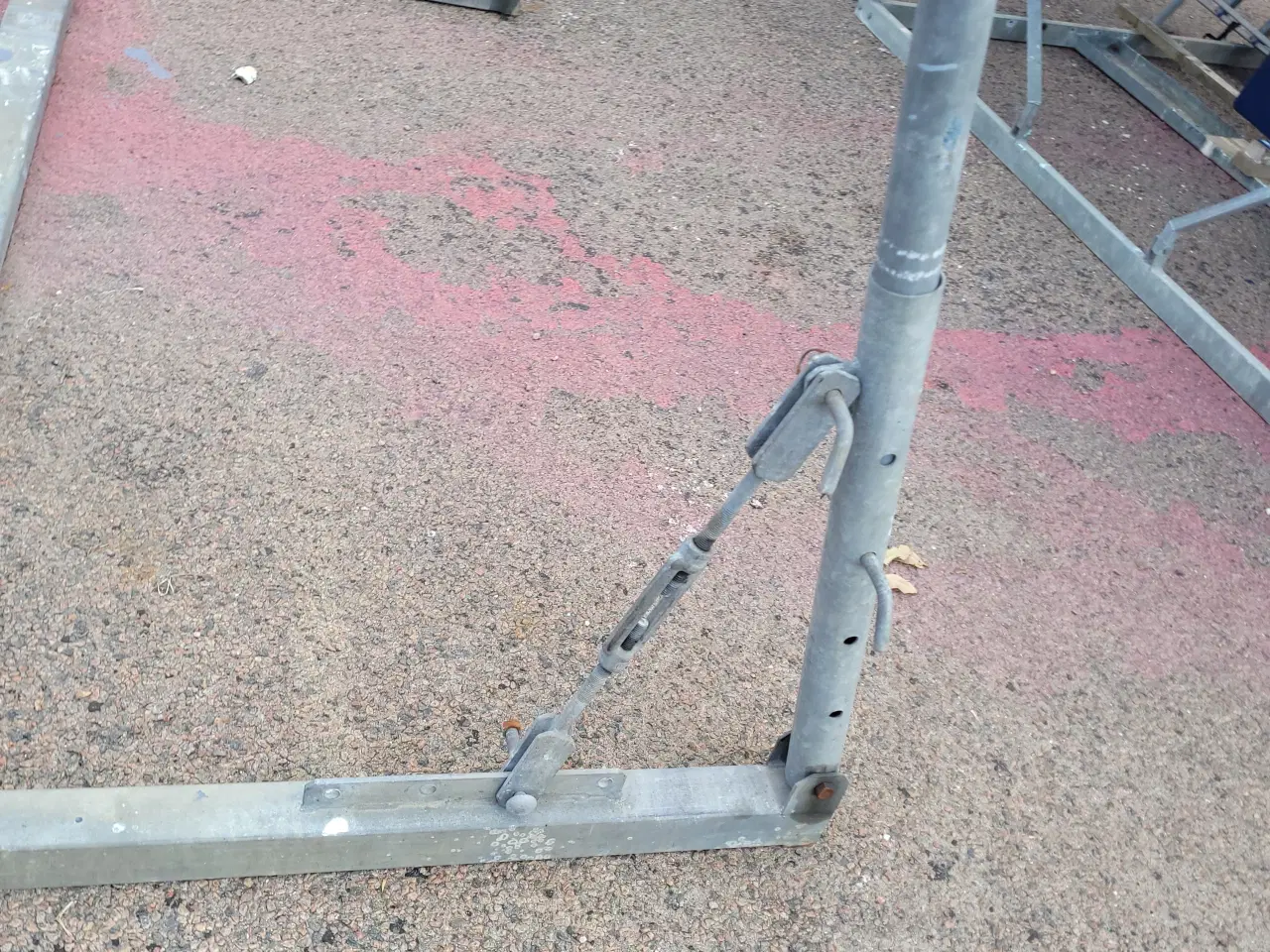 Billede 3 - Bådstativ, galvaniseret. Op til 31 fod.