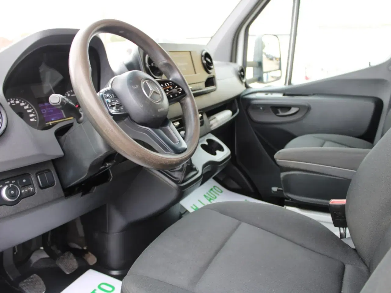 Billede 3 - Mercedes Sprinter 516 2,2 CDi A2 Mandskabsvogn m/lad RWD
