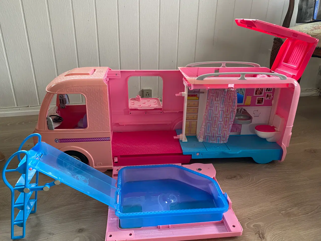 Billede 3 - Barbie autocamper sælges.