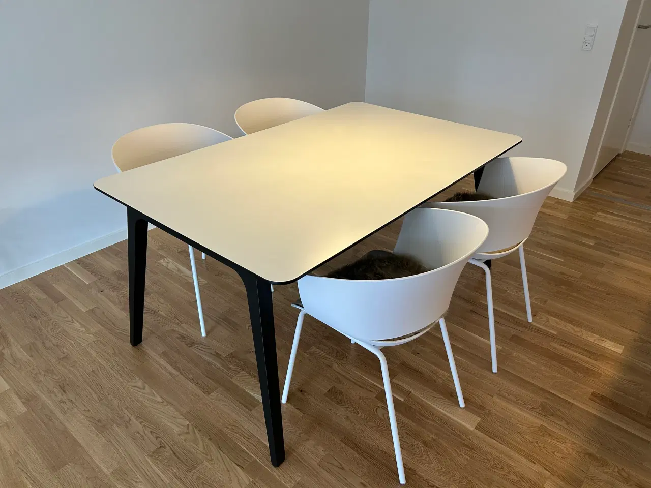 Billede 1 - Højtryks laminat spisebord