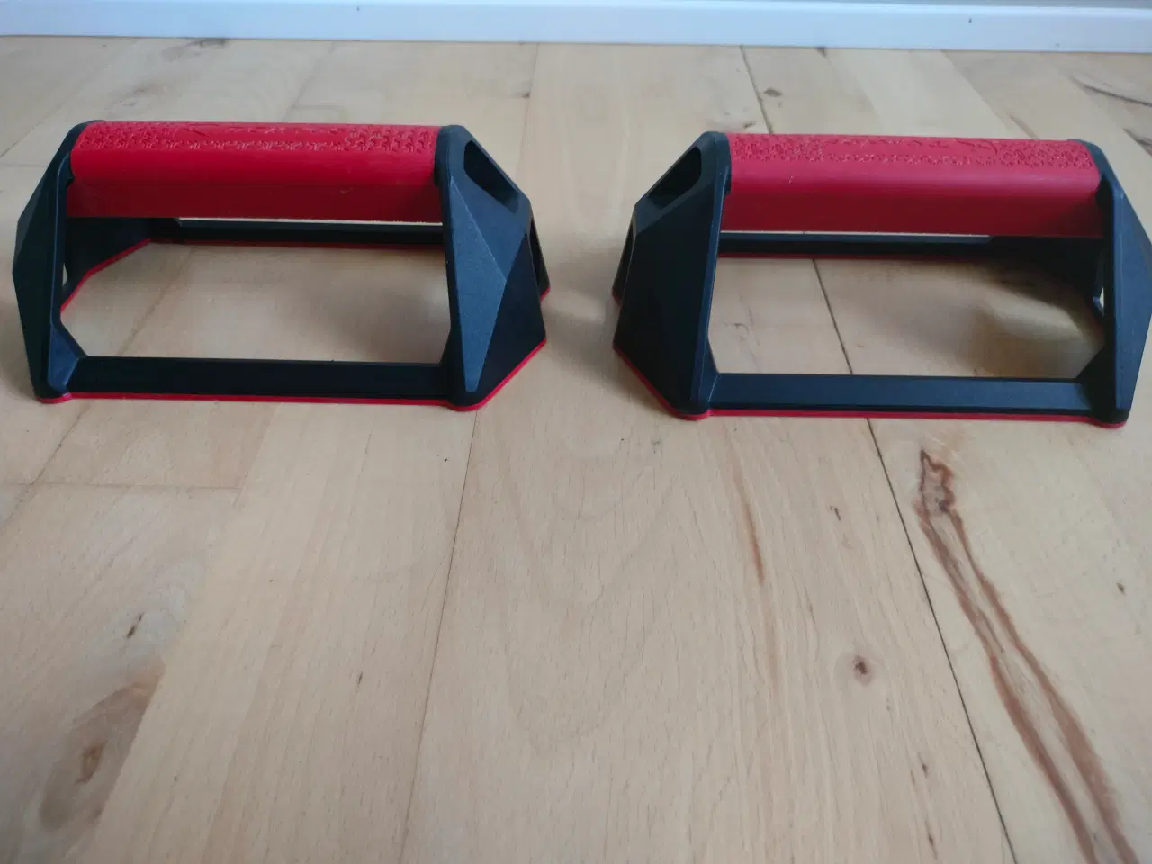 Billede 2 - Ubekendt Mærke Push Up Bar Sæt i rød og sort. 
