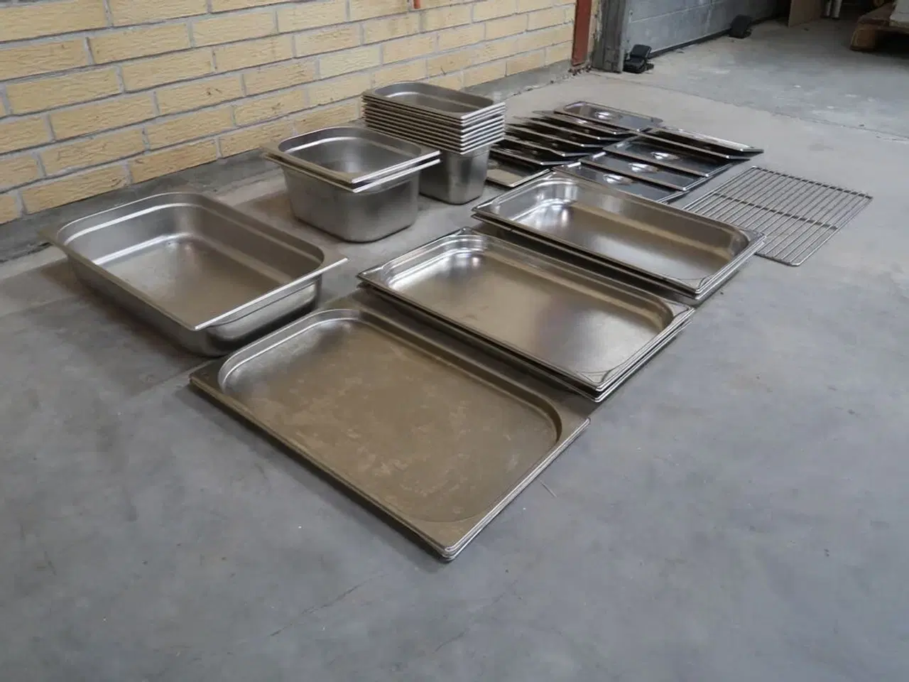 Billede 6 - 32 stk. ass. Rustfrit stål kantiner / låg