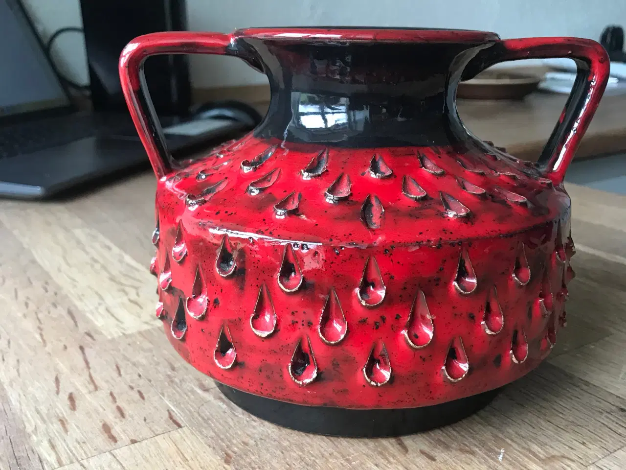 Billede 3 - Italiensk “strawberry” keramikvase