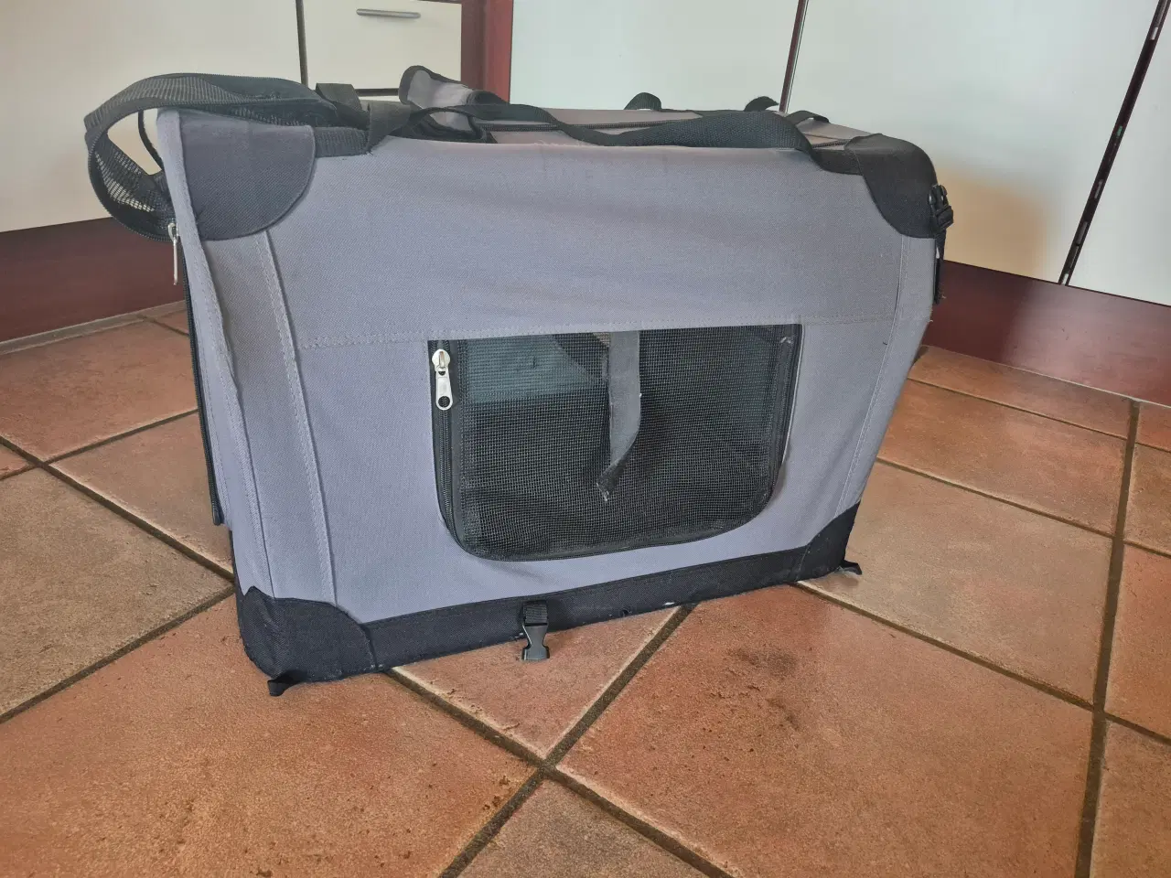Billede 3 - Hund: kurv, transportkasse, redningsvest og andet