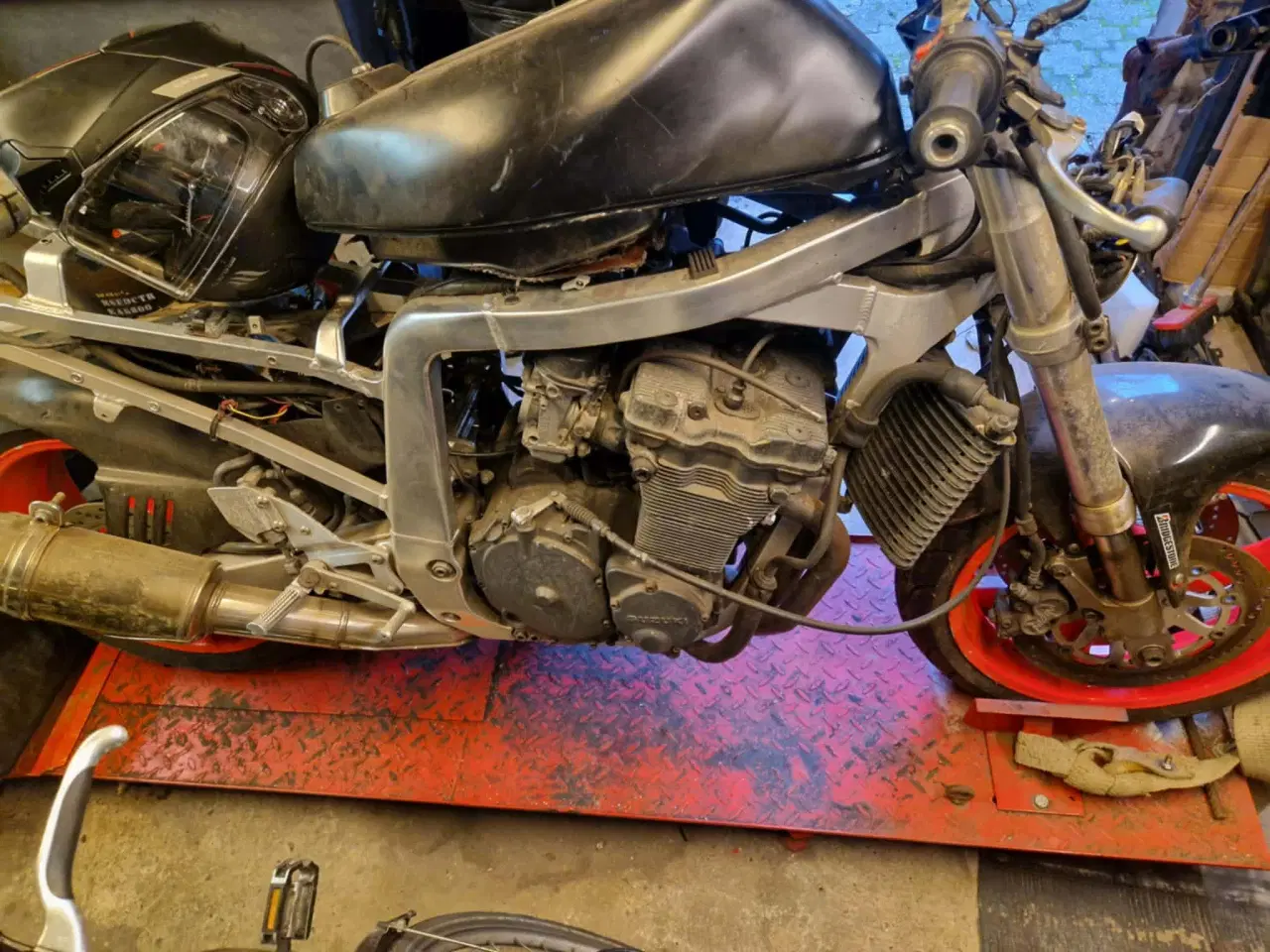 Billede 8 - Dele til Suzuki gsxr 750 sælges