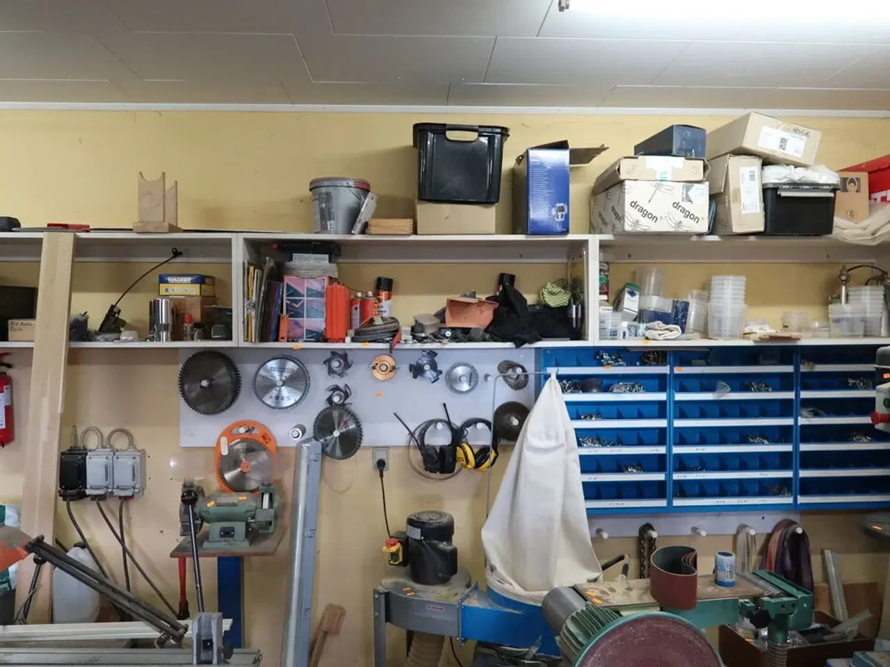 Billede 1 - Div. Skæreklinger, overfræser, værktøj m.m.