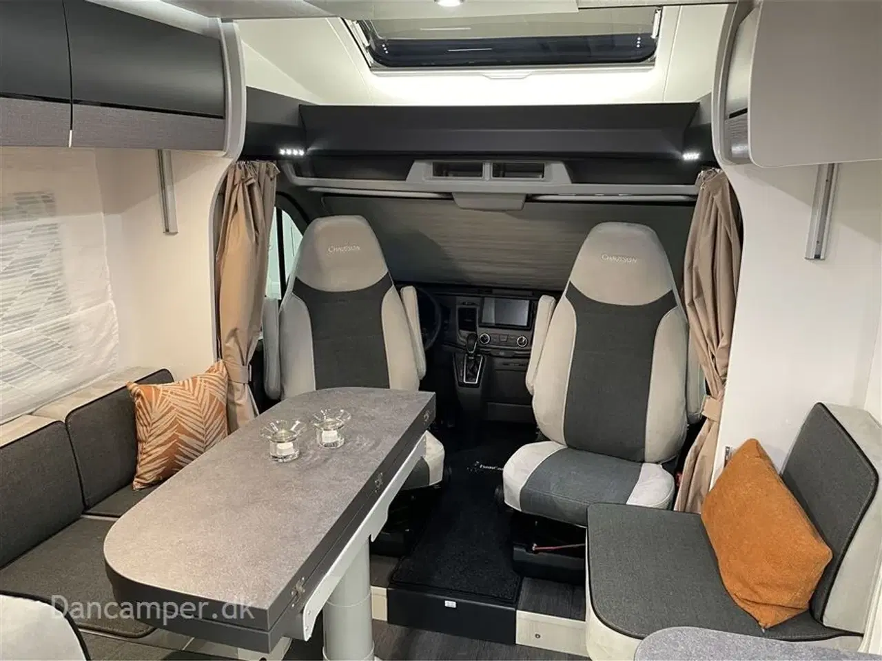 Billede 11 - 2024 - Chausson Titanium 627 ULTIMATE   Nedsat kr. 61.000,- Enkeltsenge + hæve-/sænkeseng, 5 selepladser, 4 sovepladser med mulighed for 5, 170Hk Aut,, Artic pakke, meget udstyr