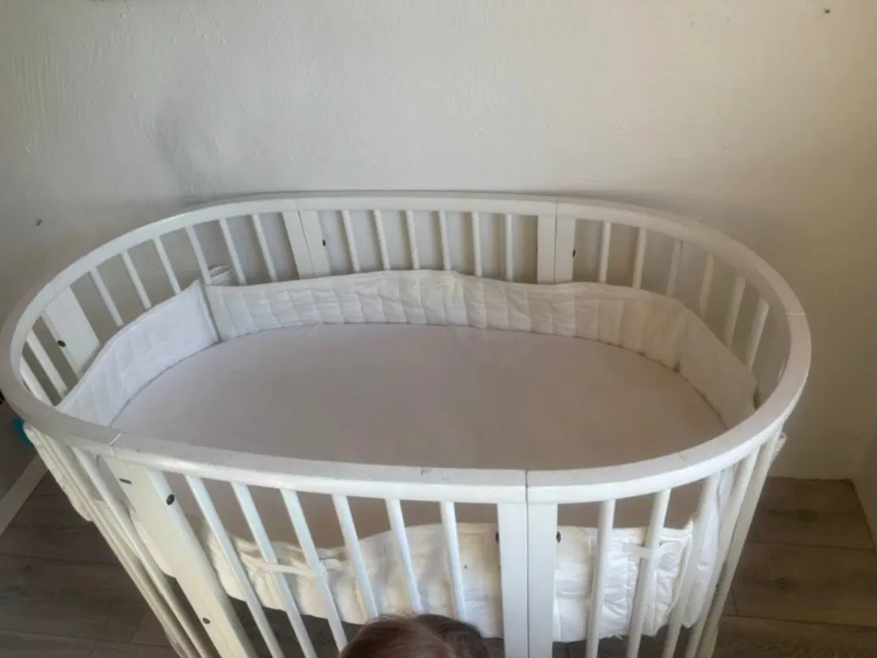 Billede 3 - Stokke tremmeseng