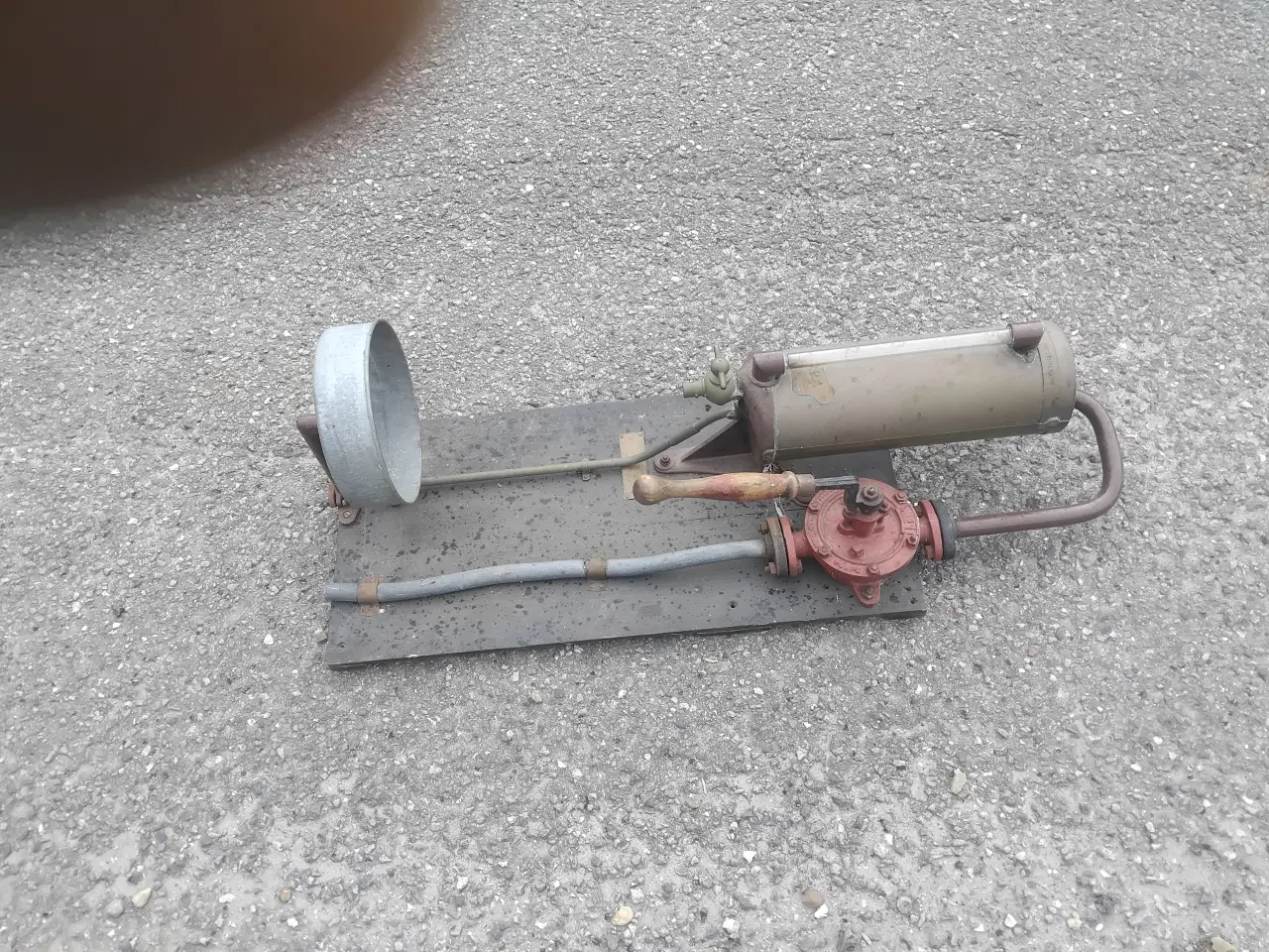 Billede 1 - Petroleumsstander