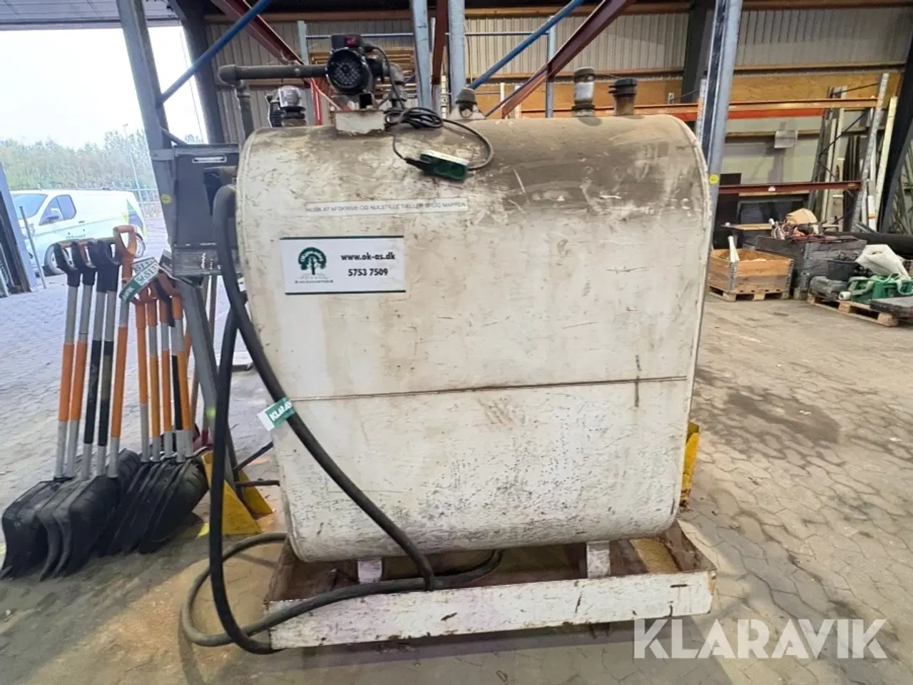 Billede 2 - Diesel tank med pumpe Roug 1200 liters