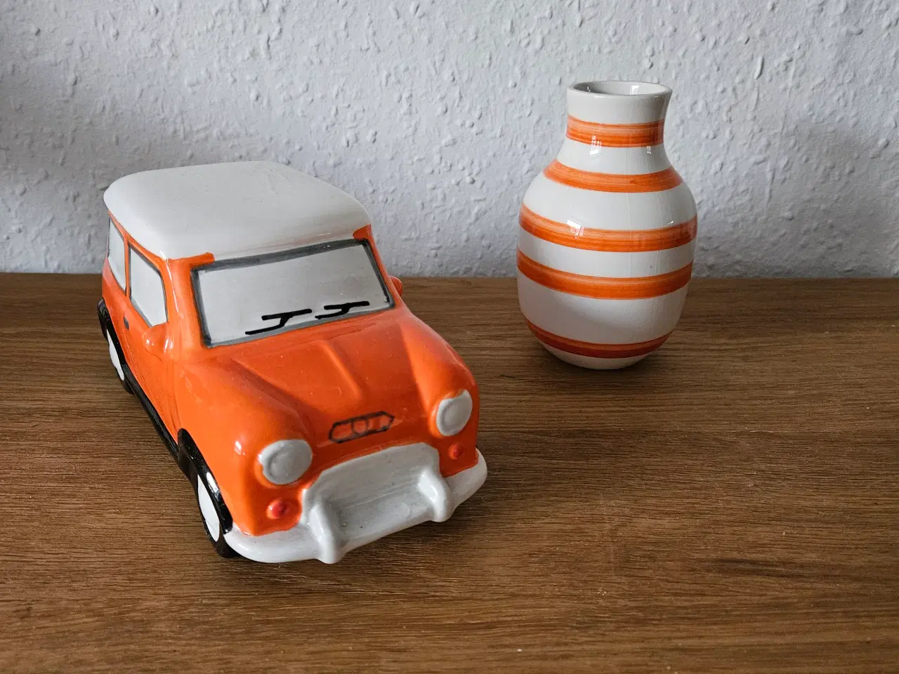 Billede 1 - Sparebil og vase