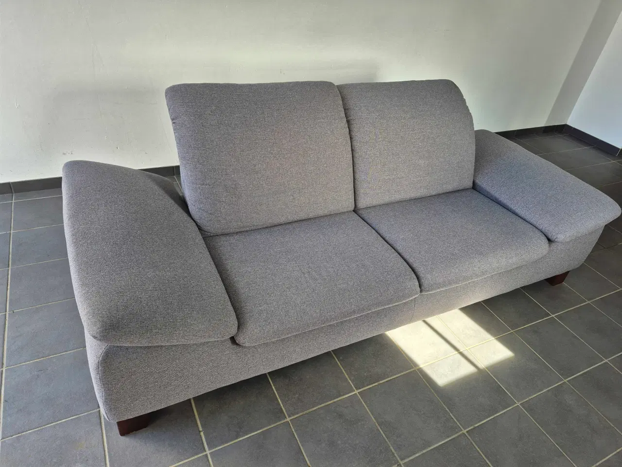 Billede 13 - Utrolig flot sofa kan indstilles på mange måder