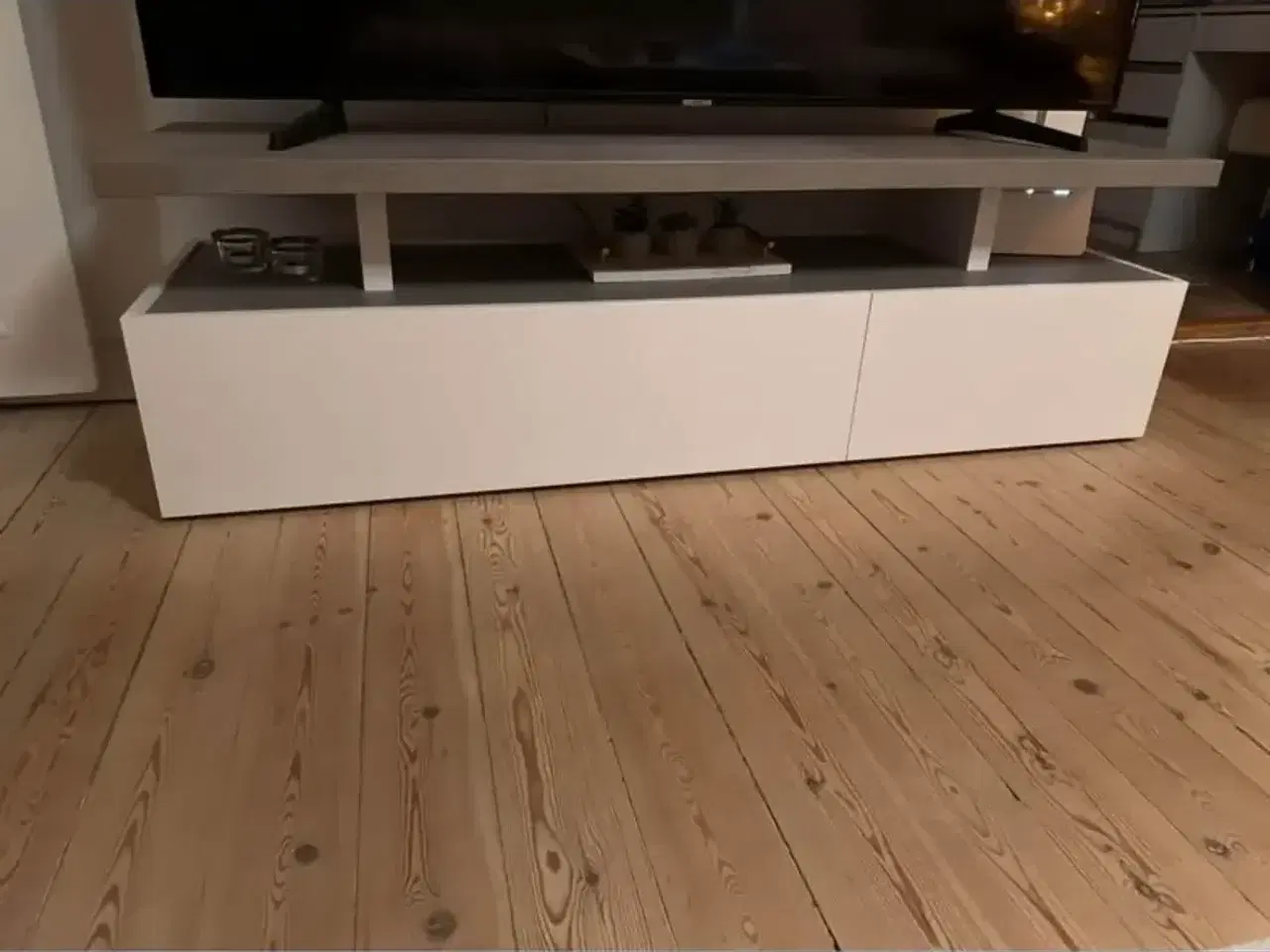 Billede 2 - TV bord fra jysk