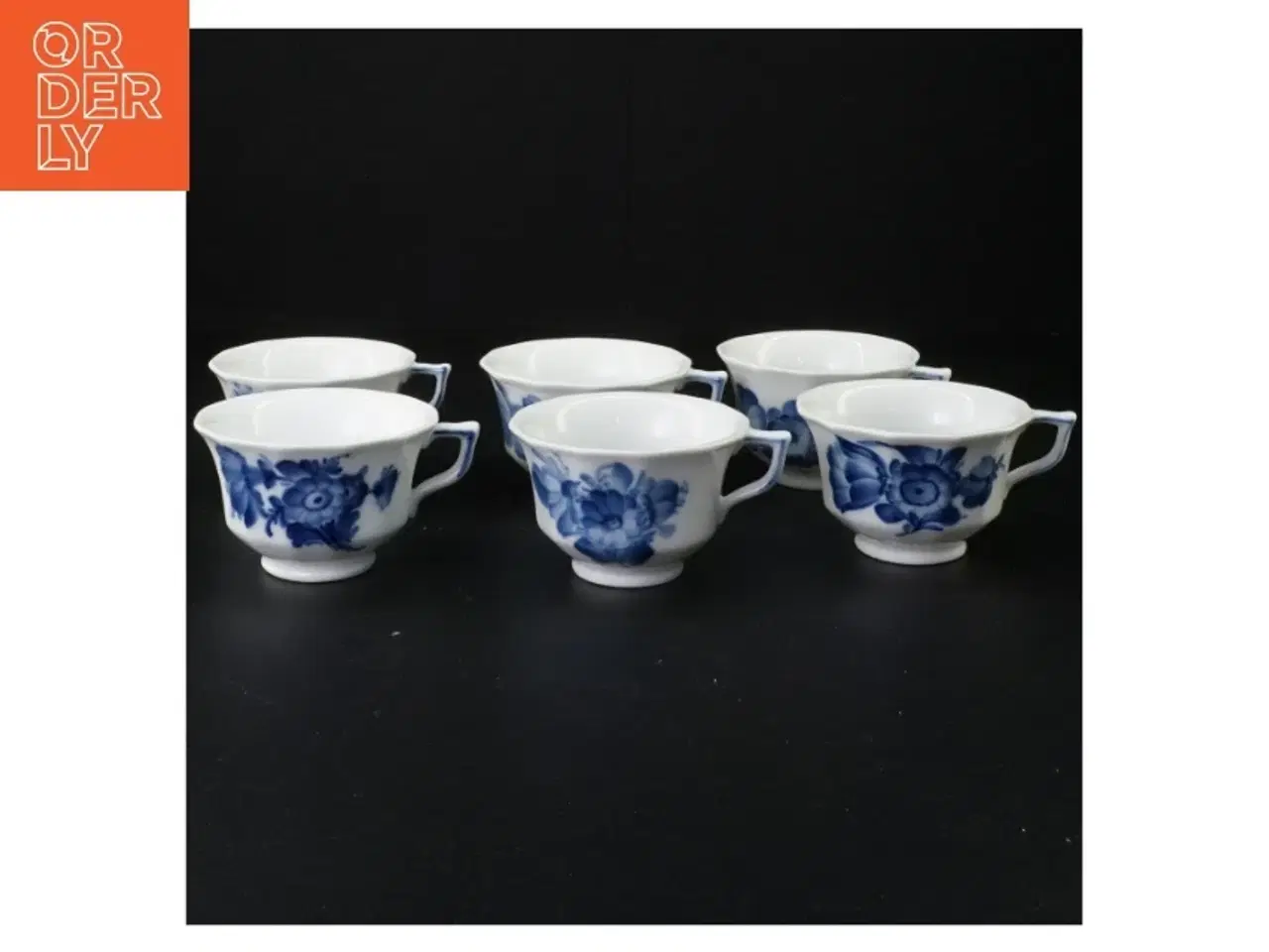 Billede 2 - Blomstermotiv porcelænskopper fra Royal Copenhagen (str. 6 x 10 cm)