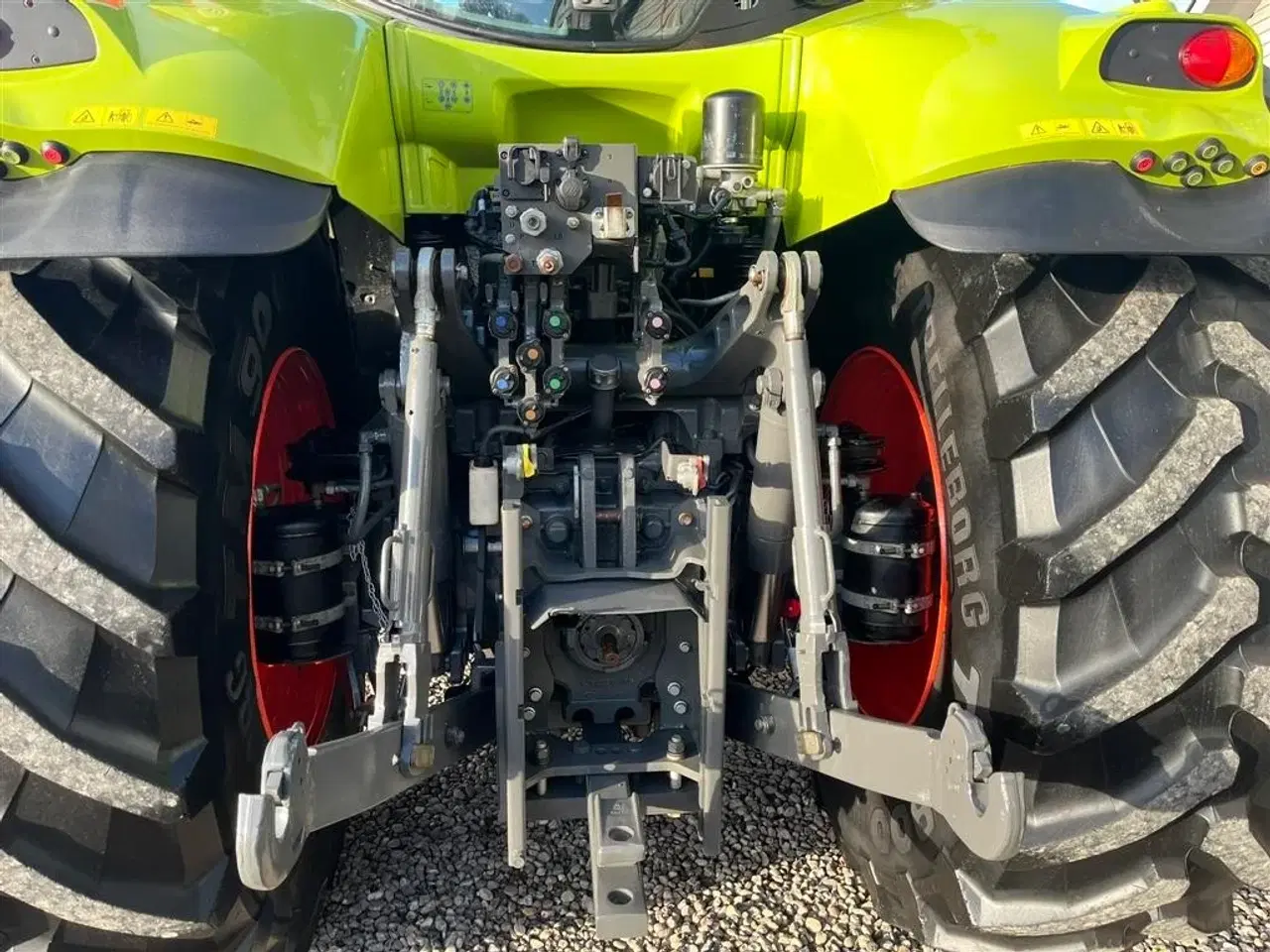 Billede 4 - CLAAS AXION 830 CMATIC Med frontlæsser