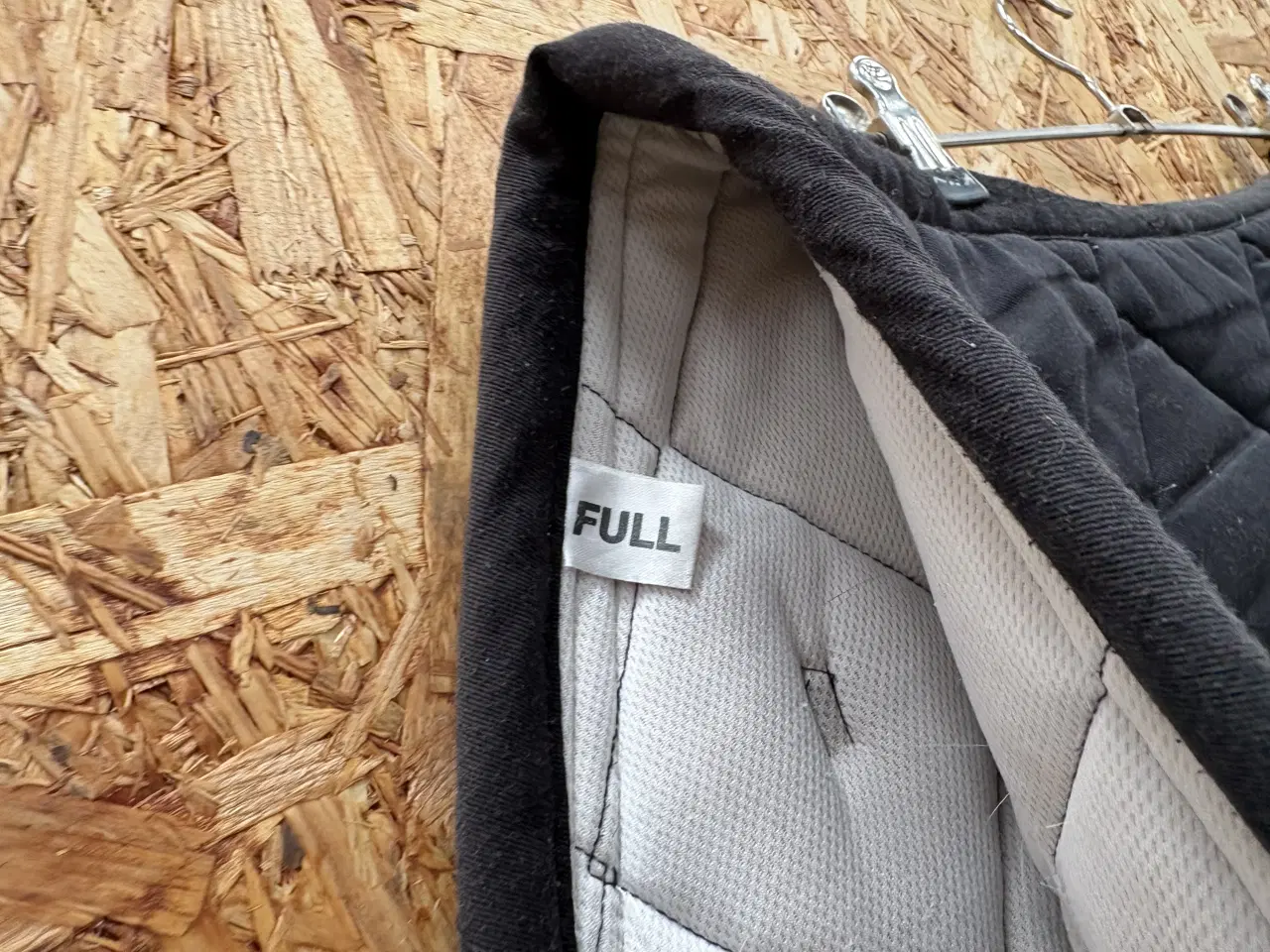 Billede 2 - Sort underlag spring str full