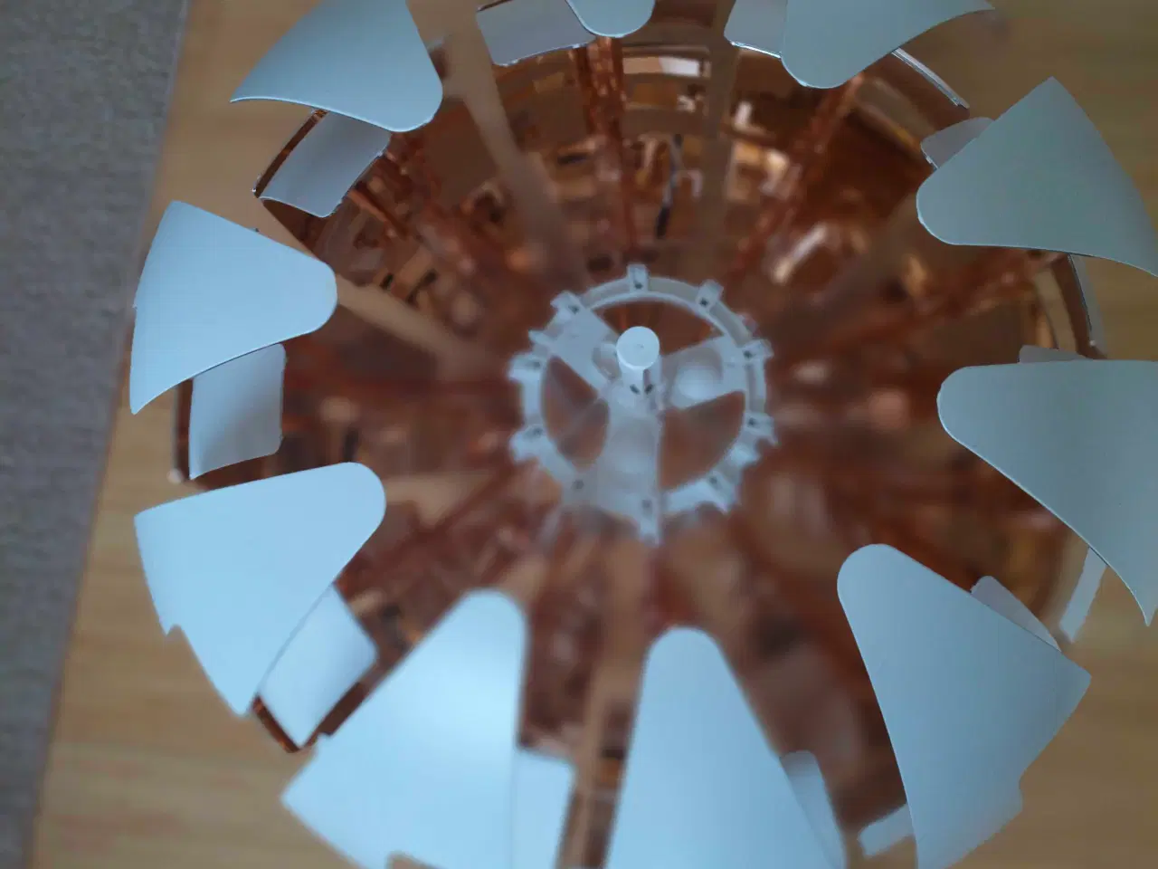 Billede 2 - Lampe til salg – i meget god stand