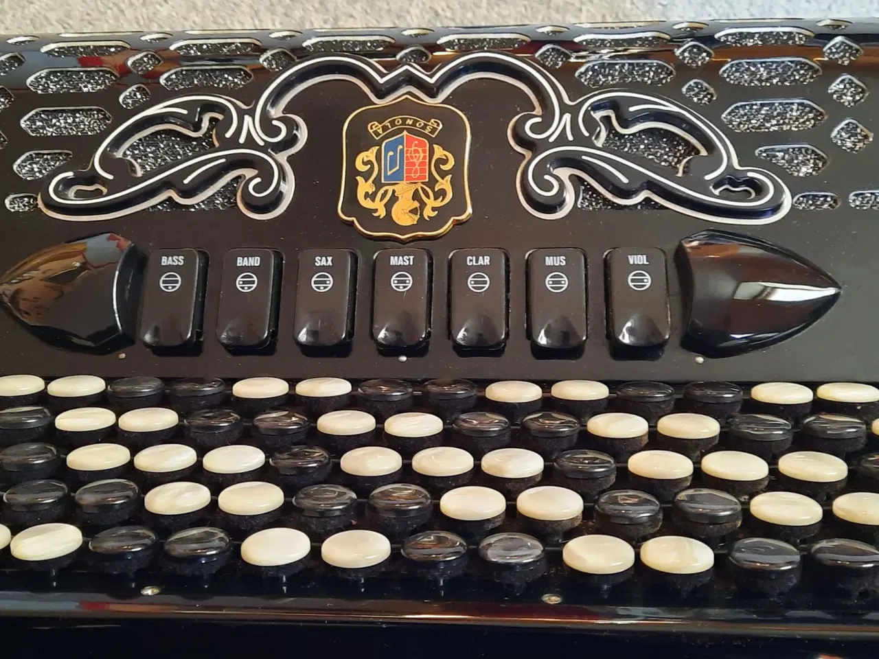 Billede 2 - Knaphamonika