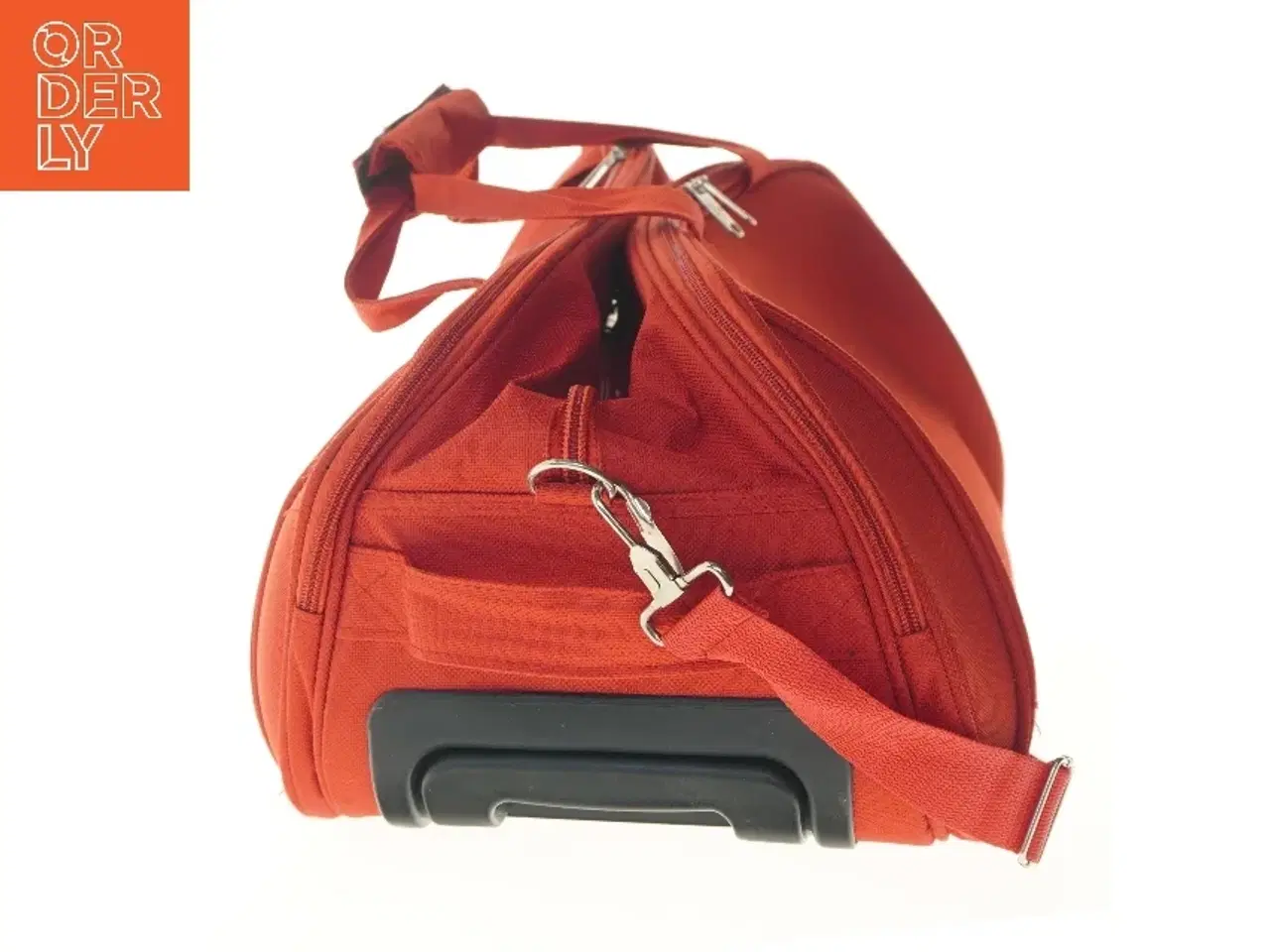 Billede 3 - Rødt rejsetaske med hjul fra Alexander (str. 52x31 cm)