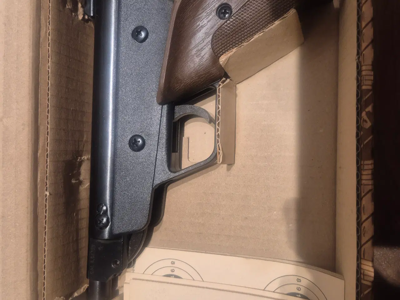 Billede 2 - Diana model 3 retro luftpistol som ny i æske.