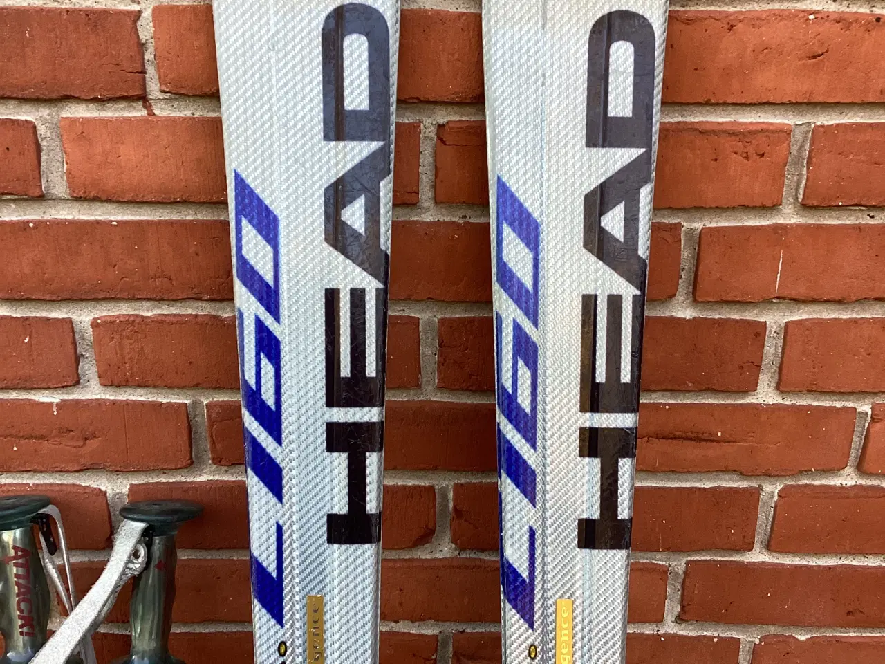 Billede 2 - Billigere end at leje. Komplet skisæt 750 kr