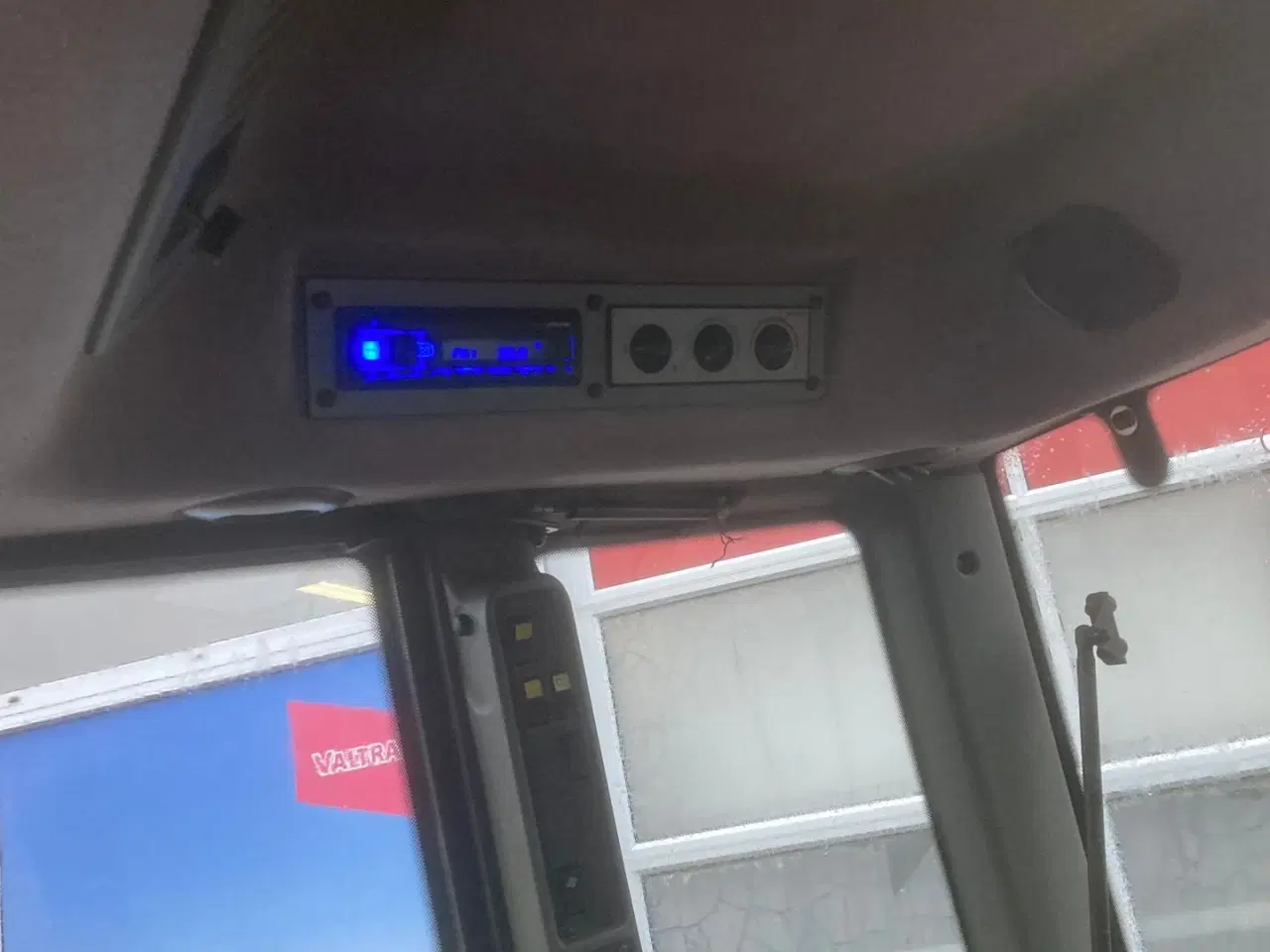 Billede 3 - Valtra N121