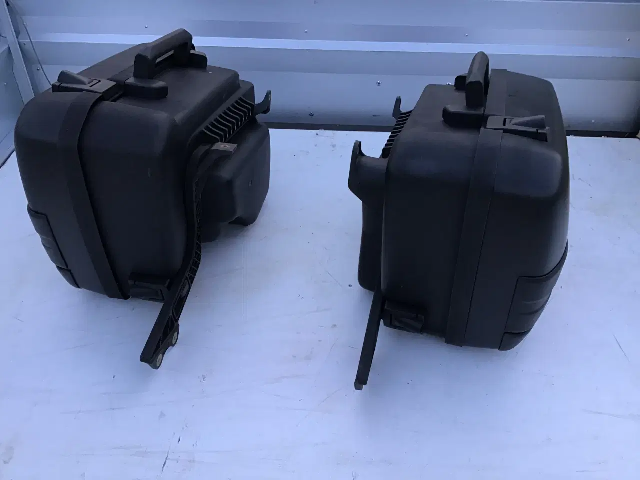 Billede 2 - Bmw K 100 nye tasker med låse og beslag, lige til 